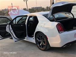 کرایسلەر 300